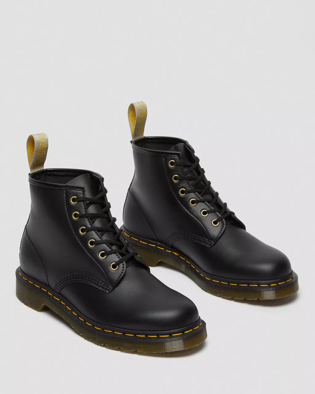 Doc Martens UNISEX VEGAN 101 FELIX ANKLE BOOTS (BLACK FELIX RUB OFF)