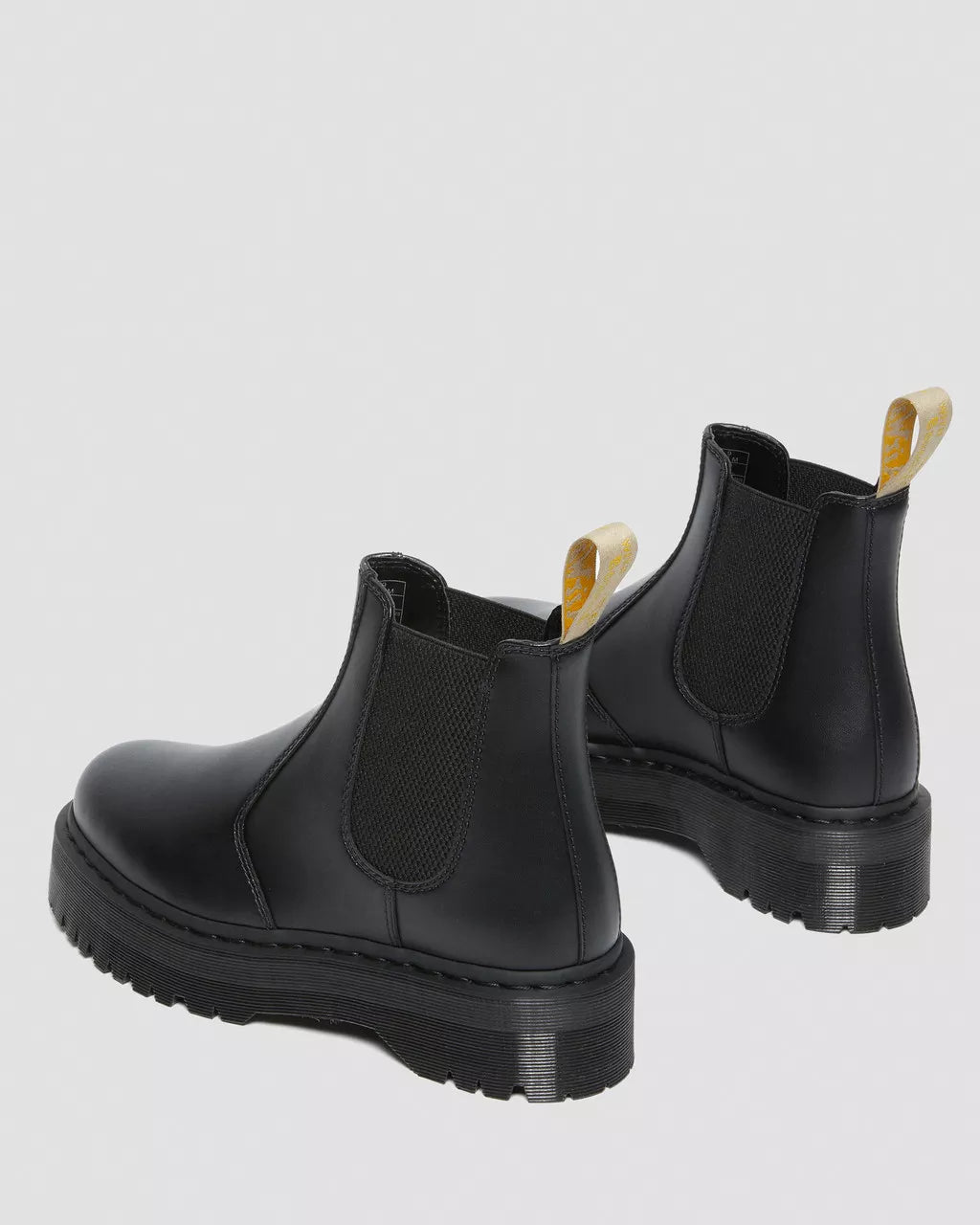 Doc Martens UNISEX VEGAN 2976 FELIX PLATFORM CHELSEA BOOTS (Black Felix Rub Off)