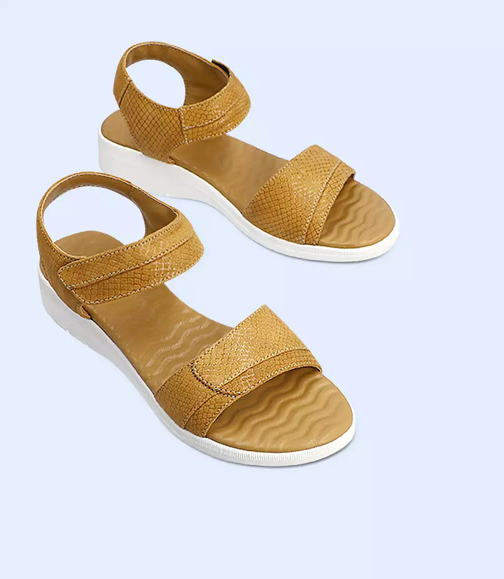 W9695-BEIGE-Women Comfort Sandal