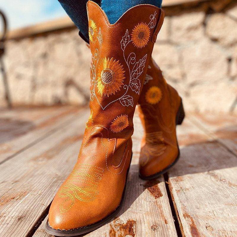 Women's Embroidery Chunky Heel Round Toe Cowgirl Boots